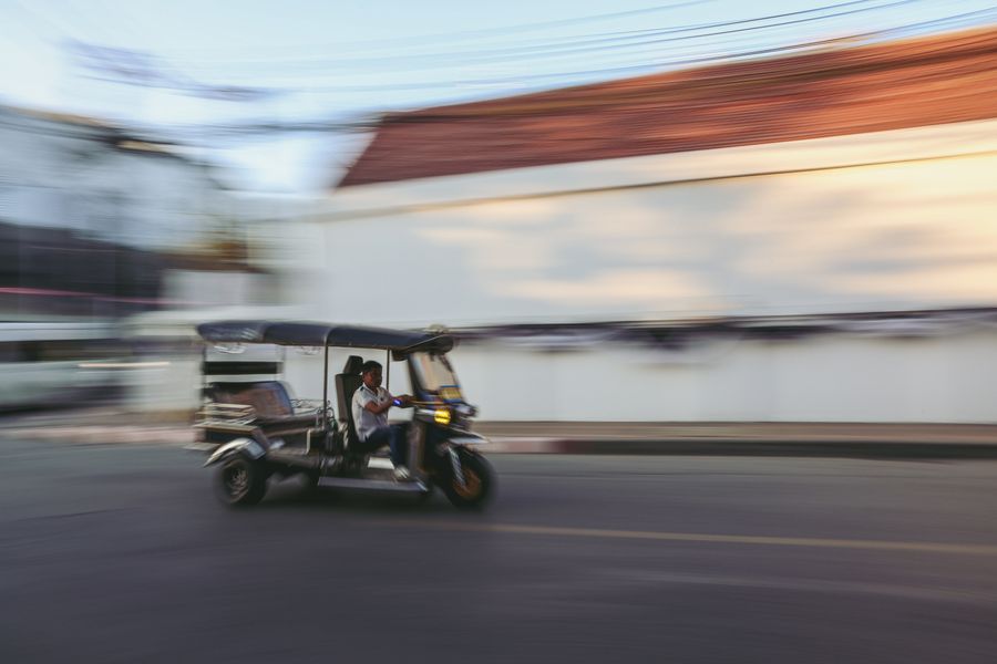 Tuk Tuk flyby