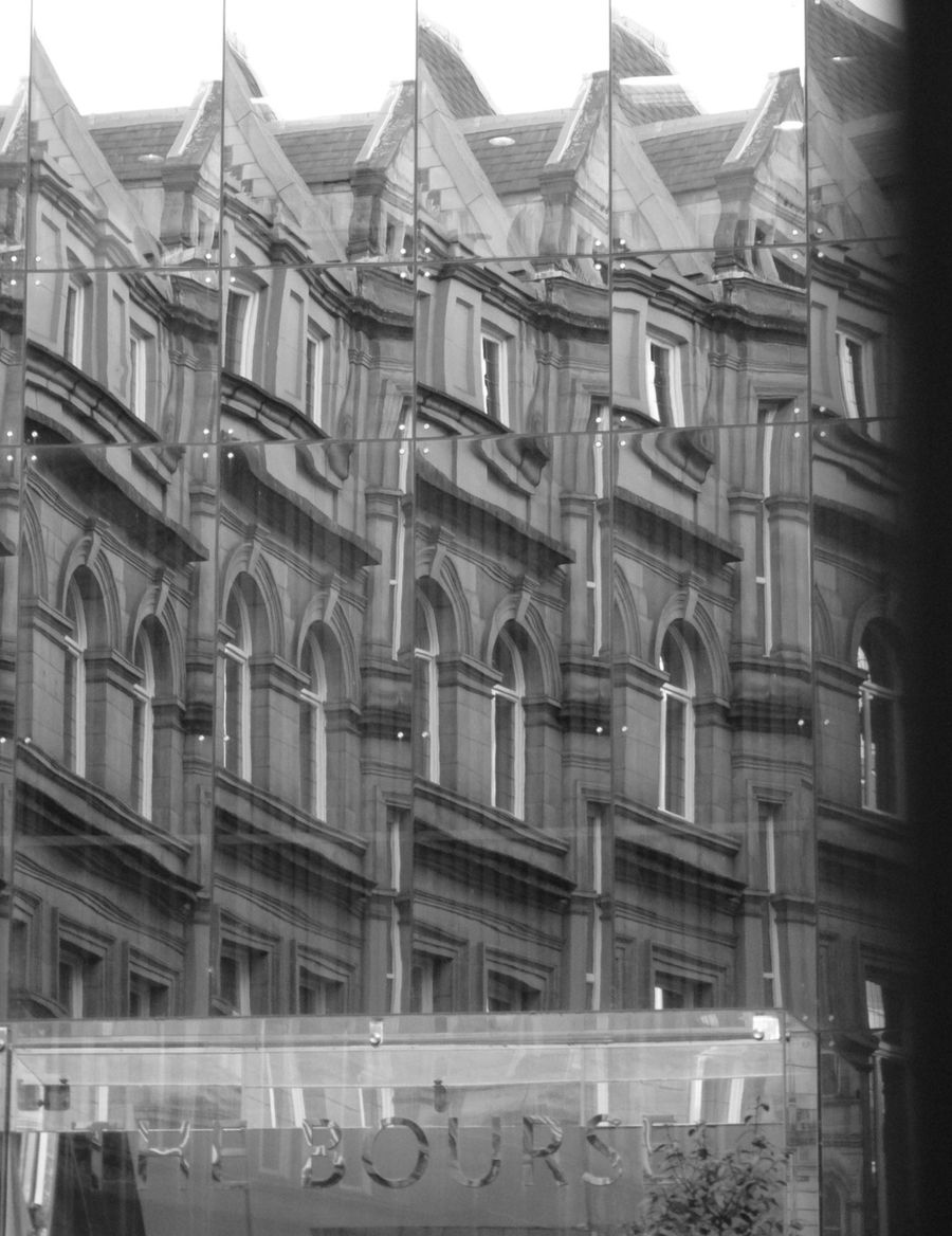 The Bourse reflections.