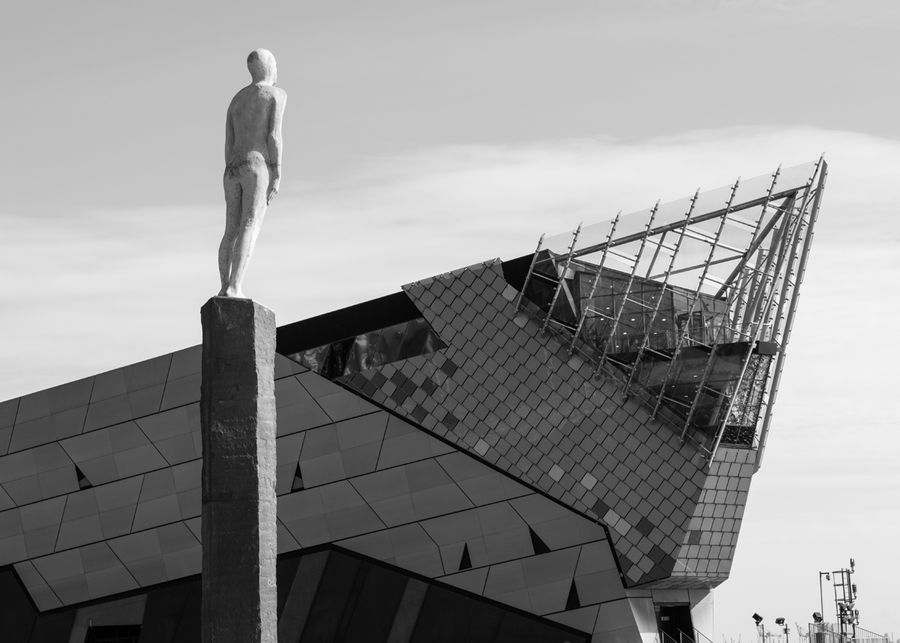 Hull Voyage statue overlooks The Deep