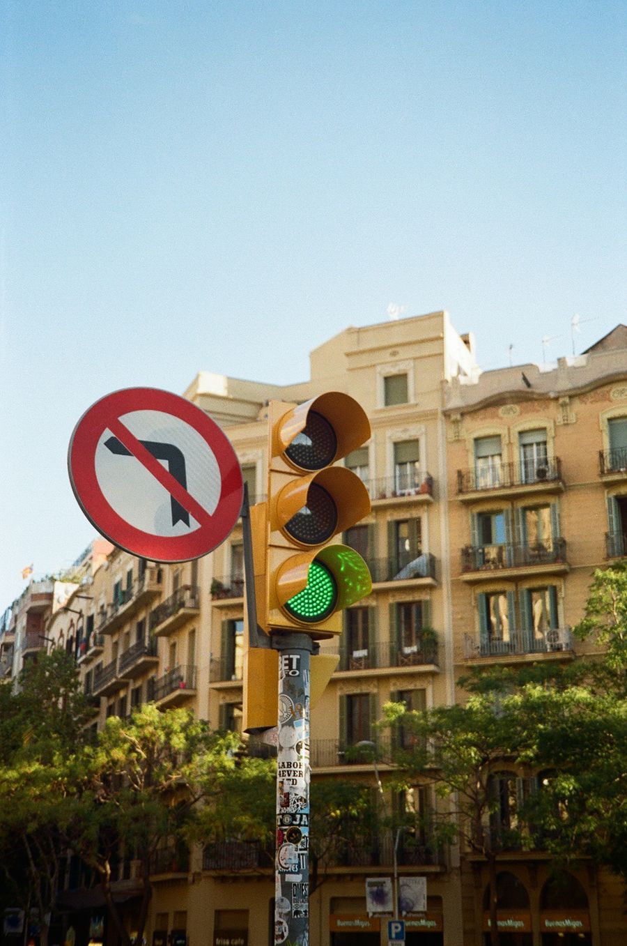Barcelona traffic light